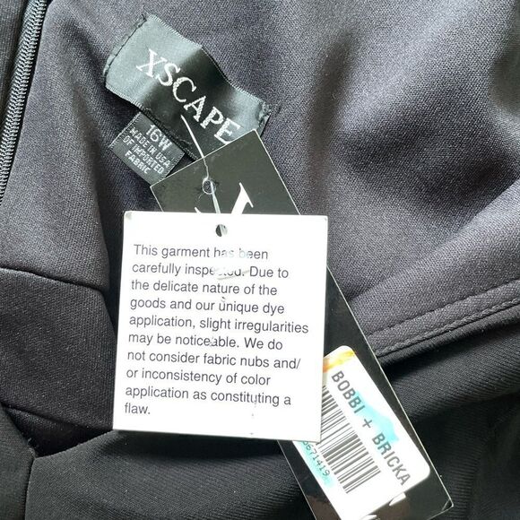 NWT Xscape Maxi Gown, Size 16W - Picture 9 of 10